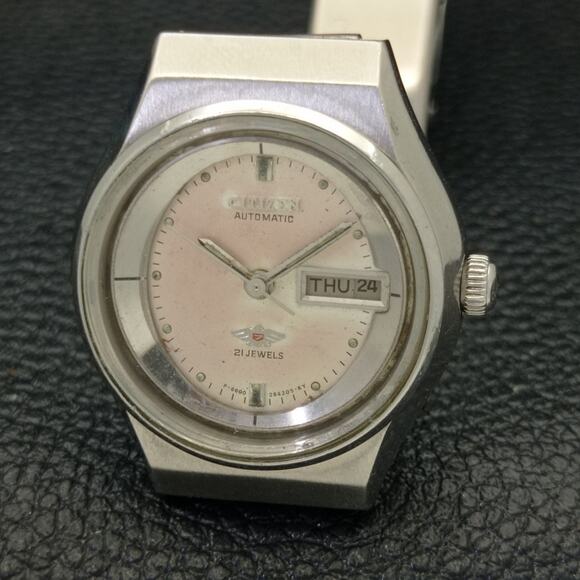 Vintage 1988 Citizen Automatic Womans Silver Watch W/daydate & Silver accents main image 7